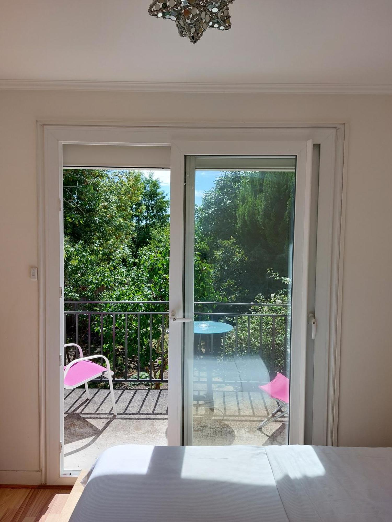 Chalet Fleuve Avec Parking-Barbecue Yerres Exterior foto